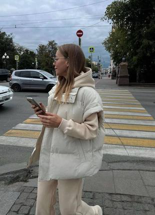 Стильная безрукавка