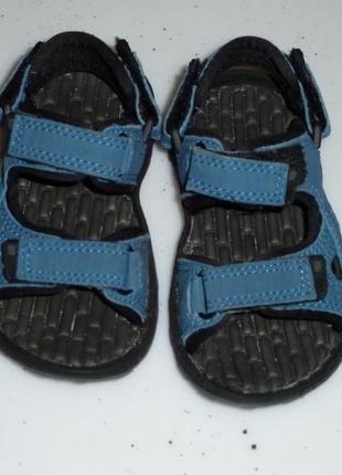 Босоніжки, сандалі karrimor , р 23