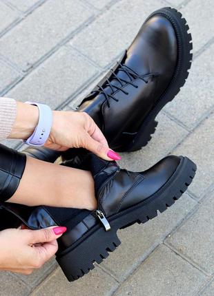 Черные дизайнерские кожаные женские ботинки натуральная кожа на флисе7 фото