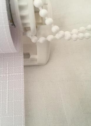 Білі тканинні ролети4 фото