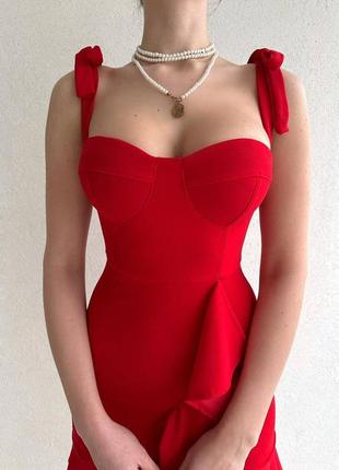 Сукня міні з чашками з імітацією корсета плаття біла чорна червона з рюшками на запах по фігурі бретелі на зав'язках5 фото