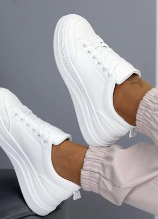 Распродажа белые очень стильные кеды - кроссовки3 фото