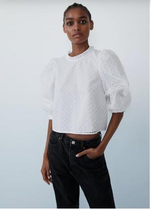 Укороченная блуза zara  / размер xs.