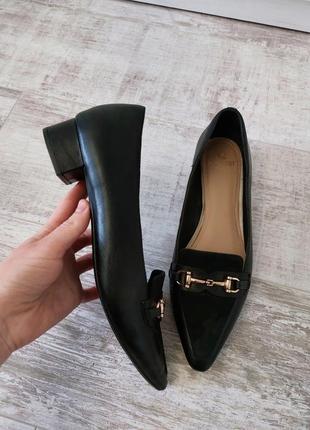 Кожаные туфли