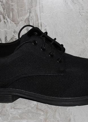 Skechers hardee black store
