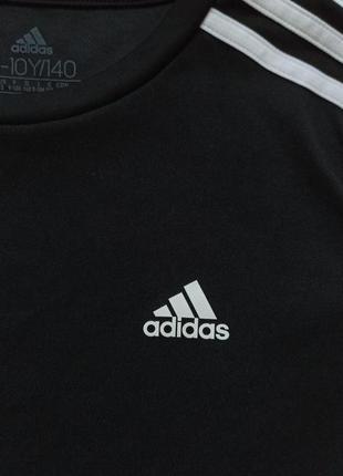 Спортивна футболка adidas5 фото