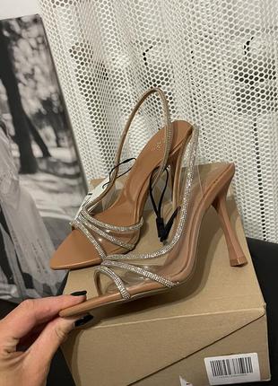 Босоножки с блестками стразы зара zara босоножки на каблуке