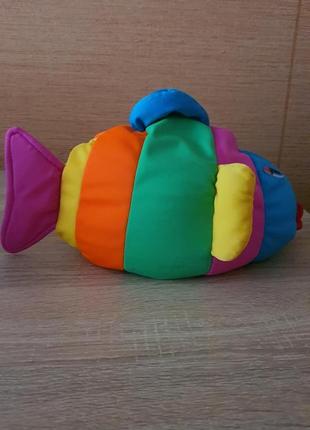 Рыбка мягкая игрушка.