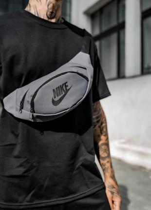 Бананка nike черная