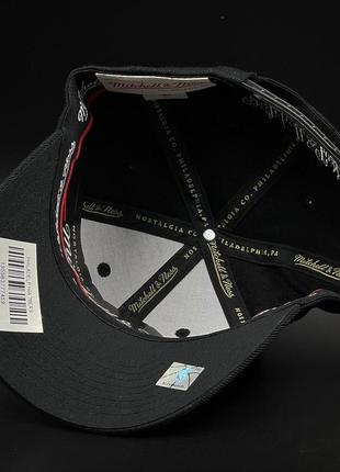 Оригинальная черная кепка mitchell & ness snapback philadelphia 76ers5 фото