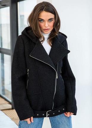 Стильное кашемировое пальто косуха черного цвета с капюшоном5 фото