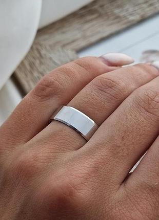 Обручка з білого золота американка гладка класична широка з фаскою по краях