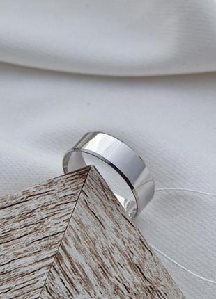 Обручка з білого золота американка гладка класична широка з фаскою по краях
