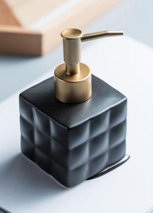 Дозатор для жидкого мыла керамический, диспенсер мыла для ванной комнаты и кухни черный