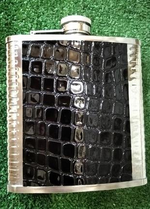 Металлическая фляга