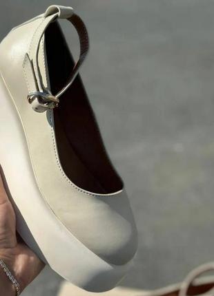 Стильные женские туфли на платформе с пряжкой натуральная кожа цвет бежевый размер 40 (26 см) (49703)6 фото