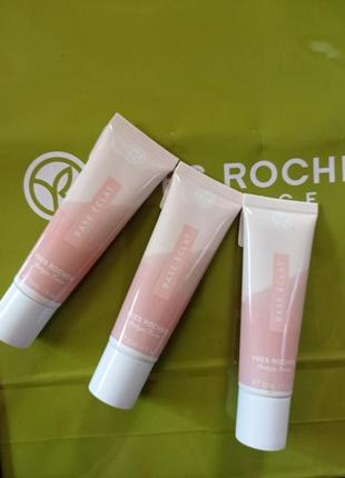 База под макияж с васильком от yves rocher4 фото