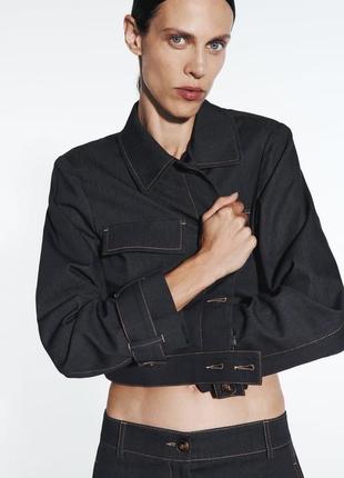 Укороченная куртка с швами zara new