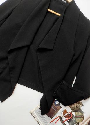 Пиджак женский жакет черный асимметричный от бренда atmosphere 10/382 фото