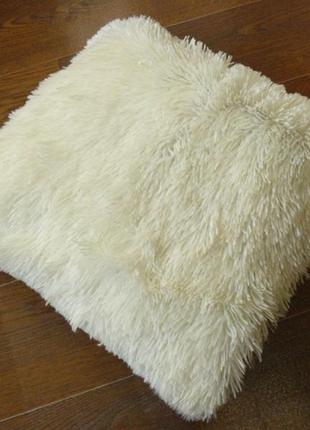 Подушка с длинным ворсом