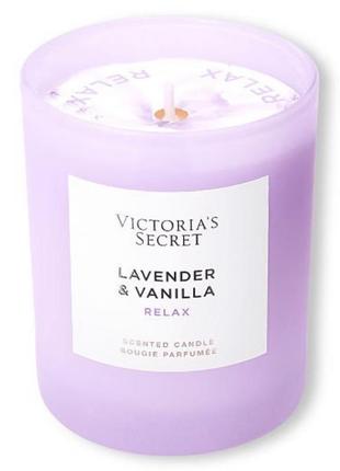 Свічка victoria's secret lavender & vanilla relax scented candle