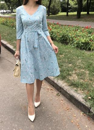 Платье в цветочный принт