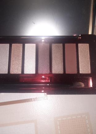 Палетка теней с зеркалом и кисточкой patricia ledo challenge,тон 01