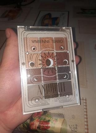 Палетка теней vivienne sabo amulette