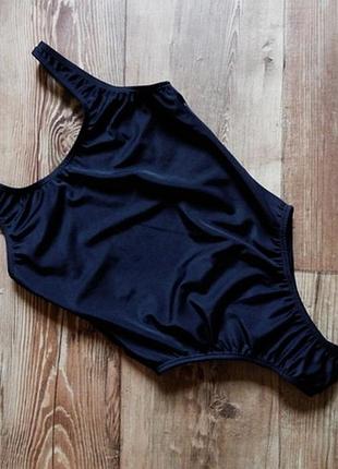 Слитный купальник