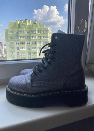 Dr. martens мартинсы оригинал серебристые на высокой платформе2 фото