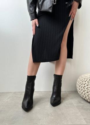 Кожаные б�отильоны с острым мысом на широком устойчивом каблуке, осенние