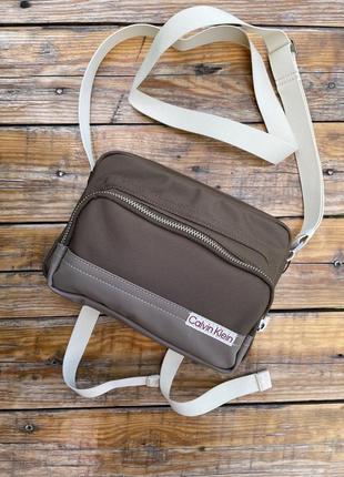 Нова сумка calvin klein (ck utility camera bag unisex) з американцями5 фото