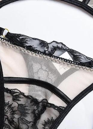 Кружевное нижнее белье