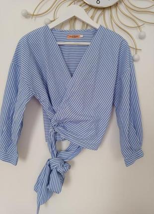 Стильная рубашка в голубую сыжку, блуза на запах1 фото
