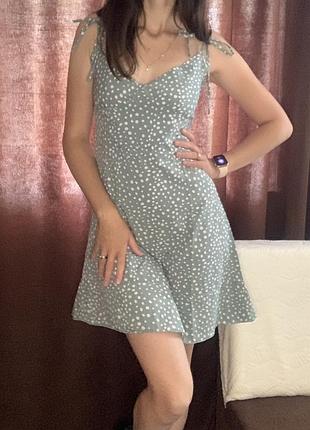 Сукня на бретелях розмір м нова