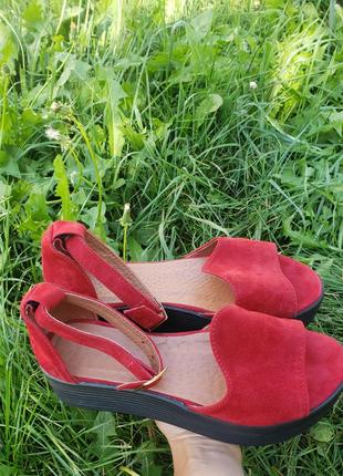 Босоніжки 37-24см натуральний замш