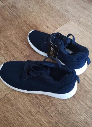 Кросівки на кожен день