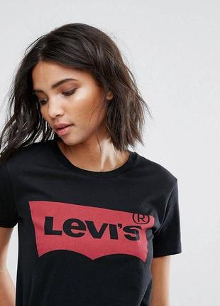 Черная хлопковая футболка levis1 фото