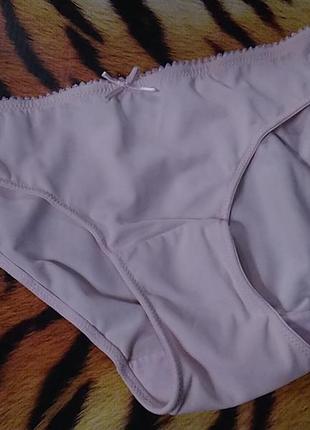 Нежно розовые трусики