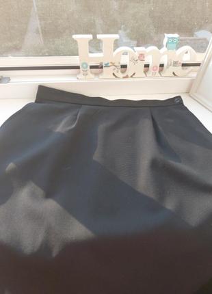 Прямая офисная юбка с карманами из тоненькой шерсти3 фото