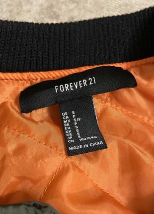 Бомбер forever21 с нашивкой2 фото