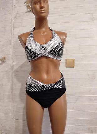 Красивый купальник-весь на подкладке  l-xl