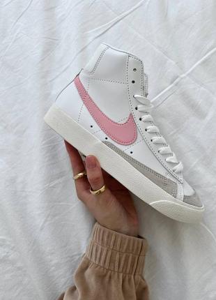 Женские кроссовки nike blazer mid  white pink найк блейзер6 фото