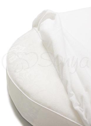 Наматрацник водонепроникний натяжний у кругле ліжечко 70х70