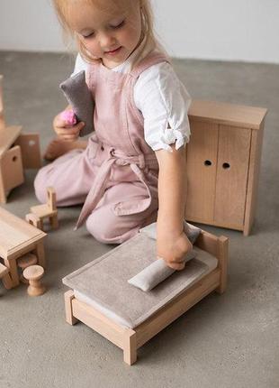 Набор игрушечной мебели из дерева для кукол lis wooden toy set-xl набор 5 штук3 фото