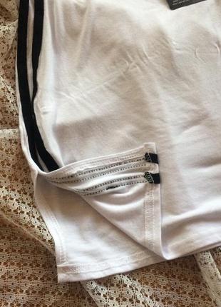Стильная белая мини юбка мини с полосками prettylittlething1 фото