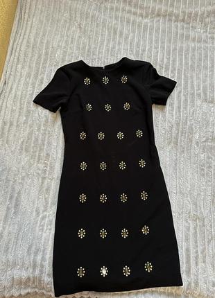 Сукня футляр