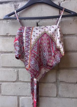 Топ на завязках