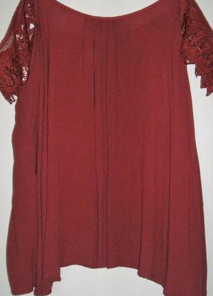 Літня блуза з відкритими плечима та мереживом