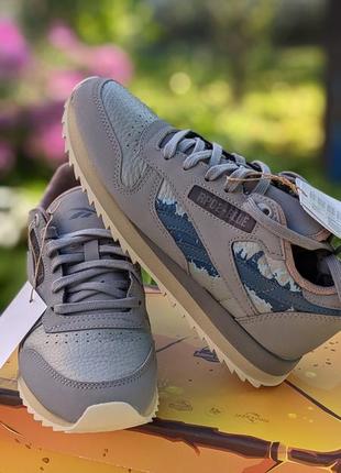 Кроссовки reebok jurassic world classic leather ripple grey hq62531 фото